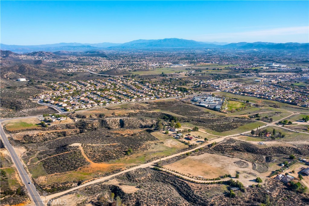 23777 Wildomar Trail Property Photo 16