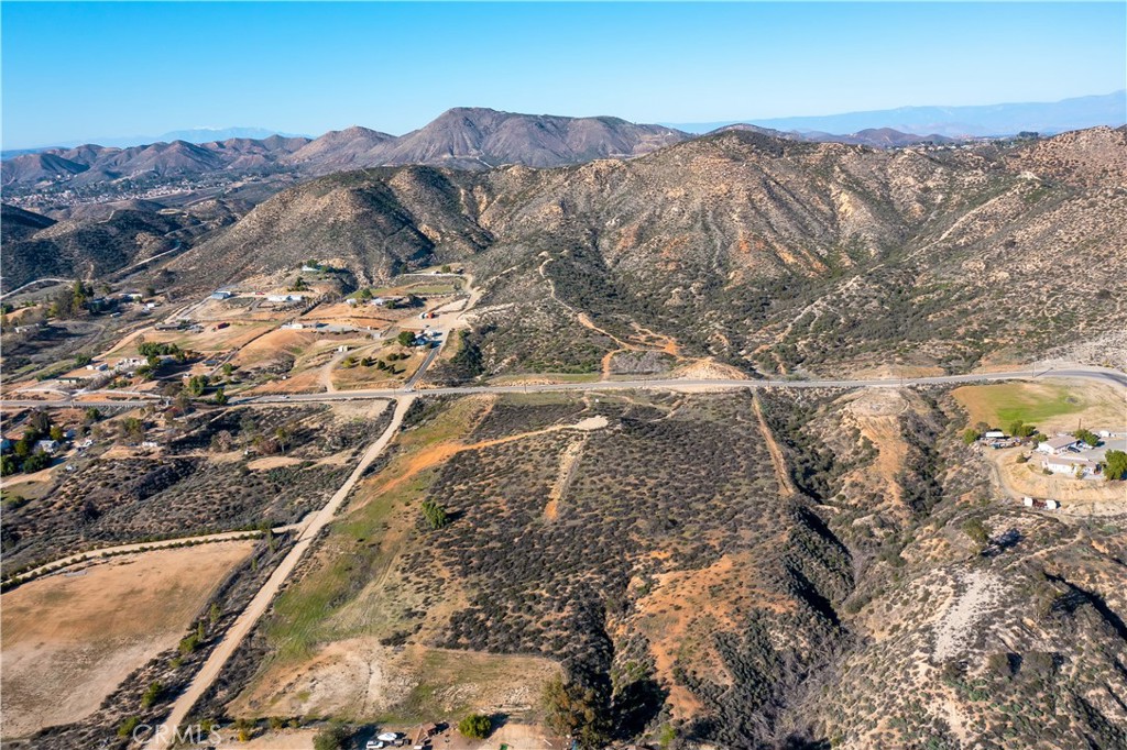 23777 Wildomar Trail Property Photo 18