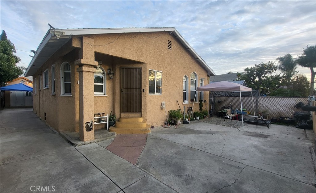 946 S Ferris Property Photo 1