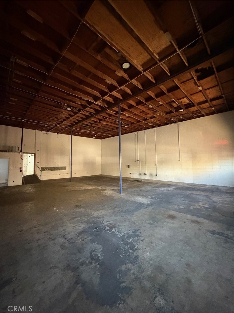 300 E 2nd Property Photo 2