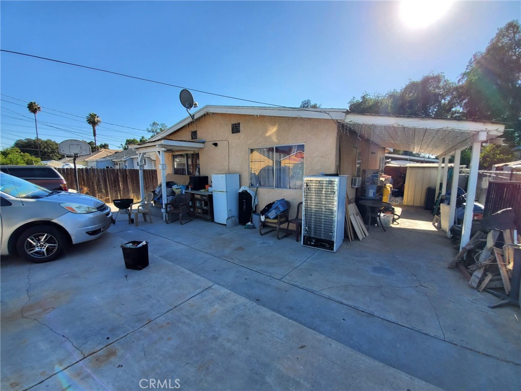 4110 Dwight Property Photo 2