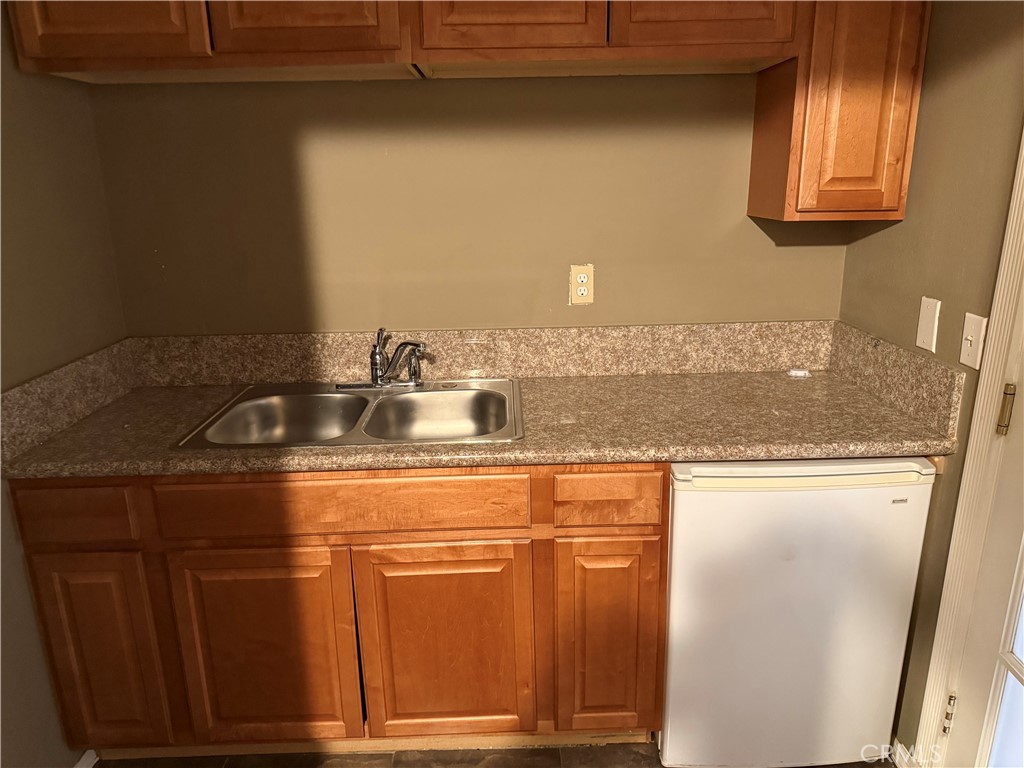 302 N Tustin 201 Property Photo 10