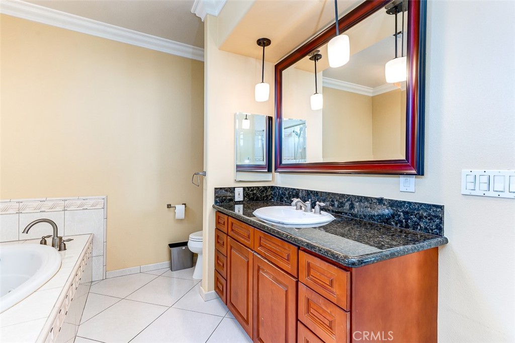 4326 Clara St. Property Photo 23