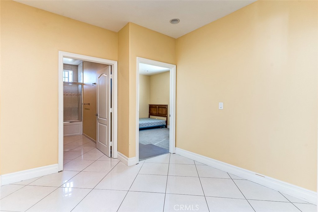 4326 Clara St. Property Photo 28