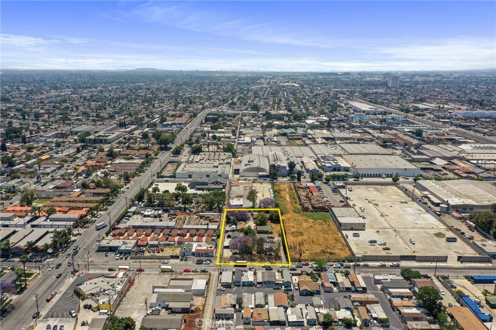 530 E El Segundo Boulevard Property Photo 1