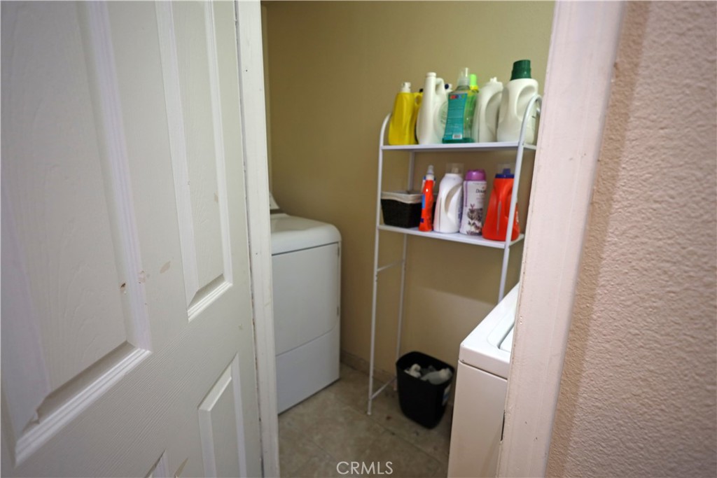 365 N Magnolia Property Photo 45