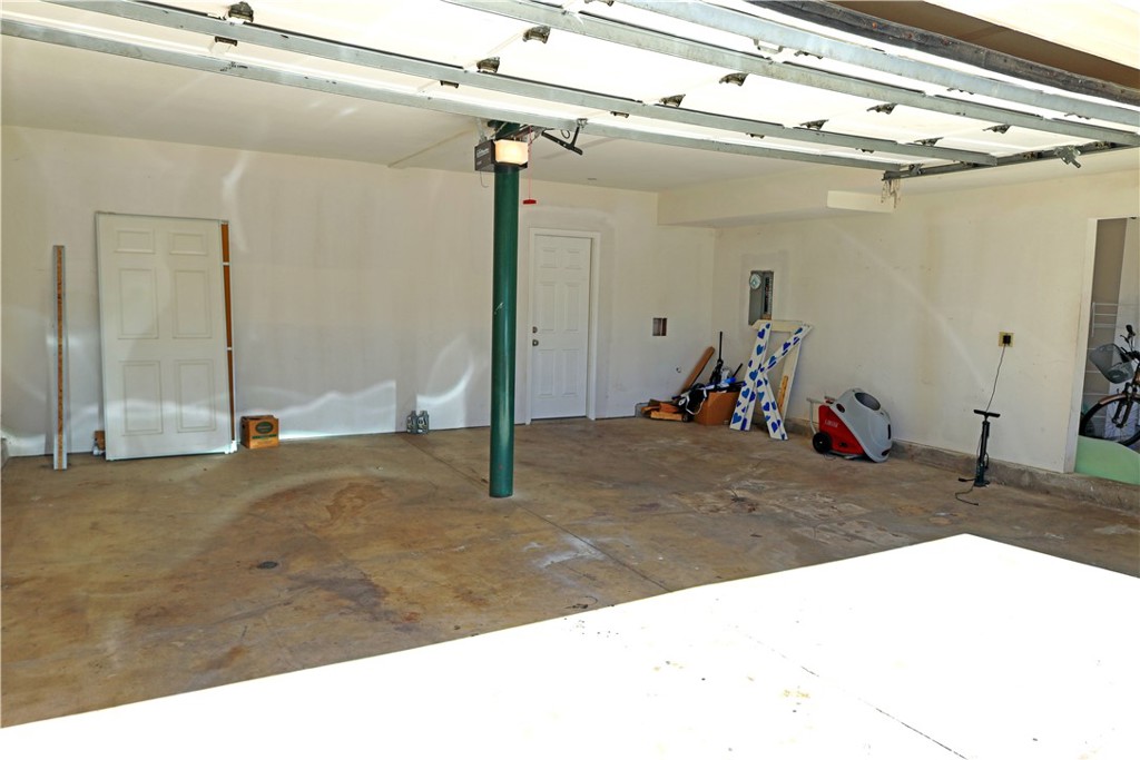365 N Magnolia Property Photo 68