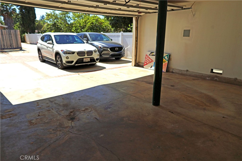 365 N Magnolia Property Photo 69