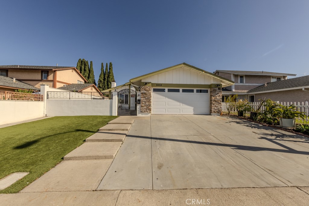 24201 Jagger Property Photo 2