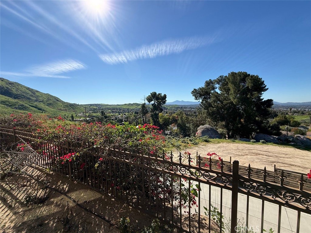 3000 Galaxie Heights Property Photo 49