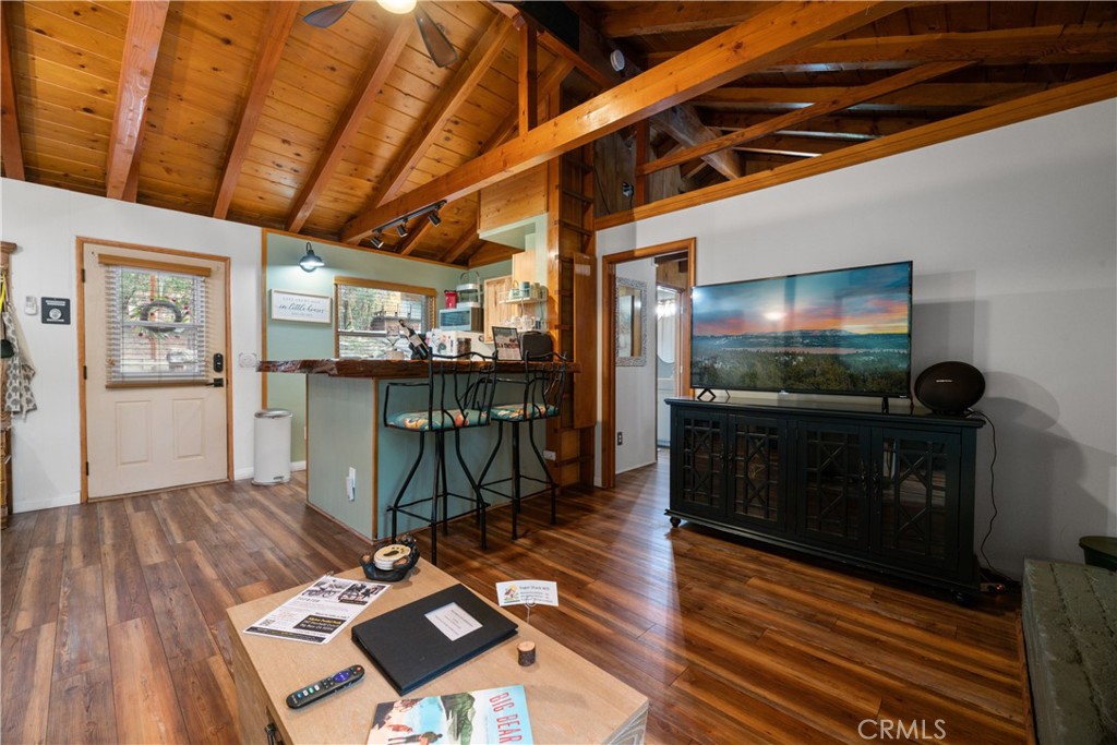42955 Encino Property Photo 7
