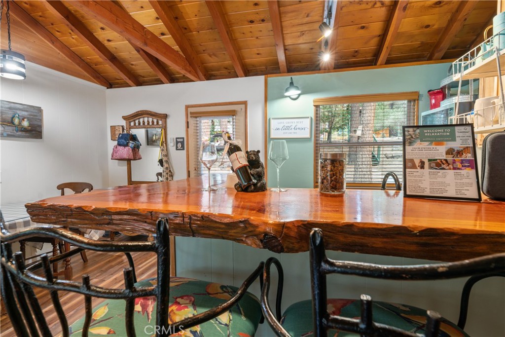 42955 Encino Property Photo 9