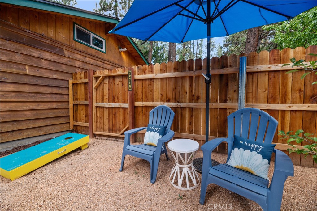 42955 Encino Property Photo 18