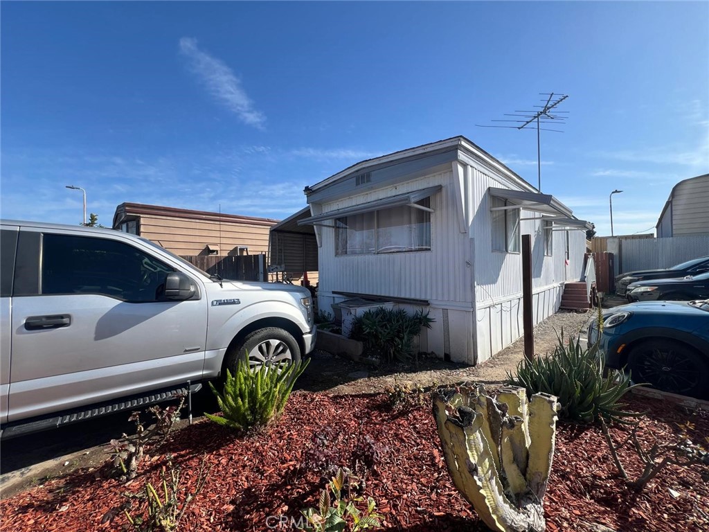 2191 Harbor Boulevard 75 Property Photo 1