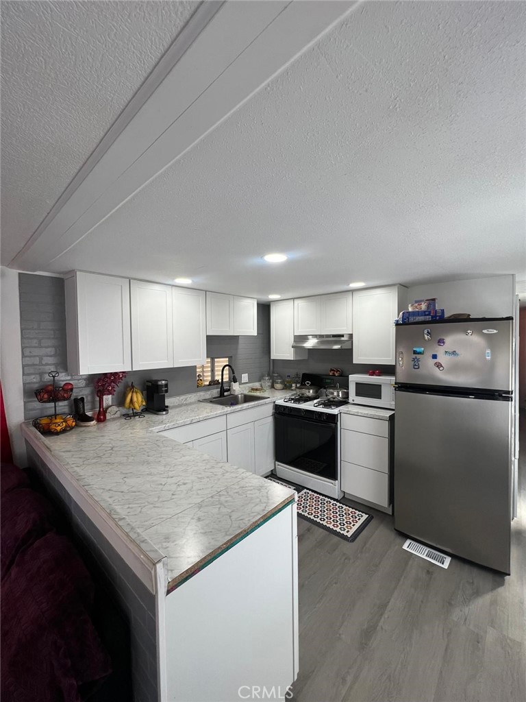 2191 Harbor Boulevard 75 Property Photo 5