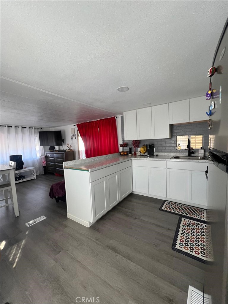 2191 Harbor Boulevard 75 Property Photo 8