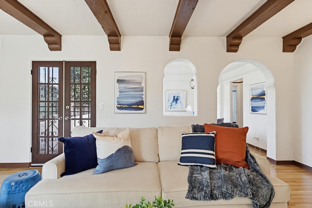 2525 Fashion Avenue Property Photo 10