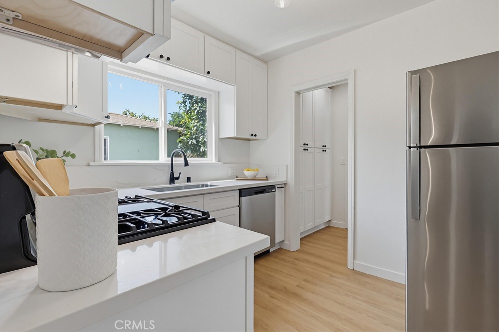 2525 Fashion Avenue Property Photo 13