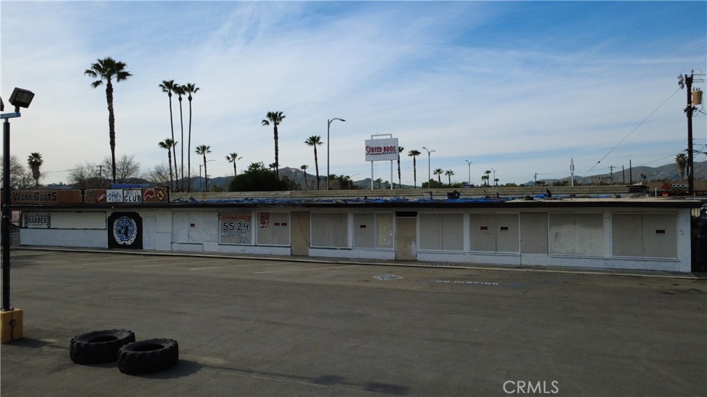 5563 Mission Property Photo 10