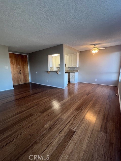 622 S Barrington 302 Property Photo 10