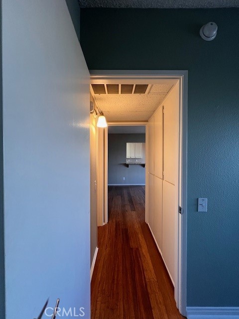 622 S Barrington 302 Property Photo 14