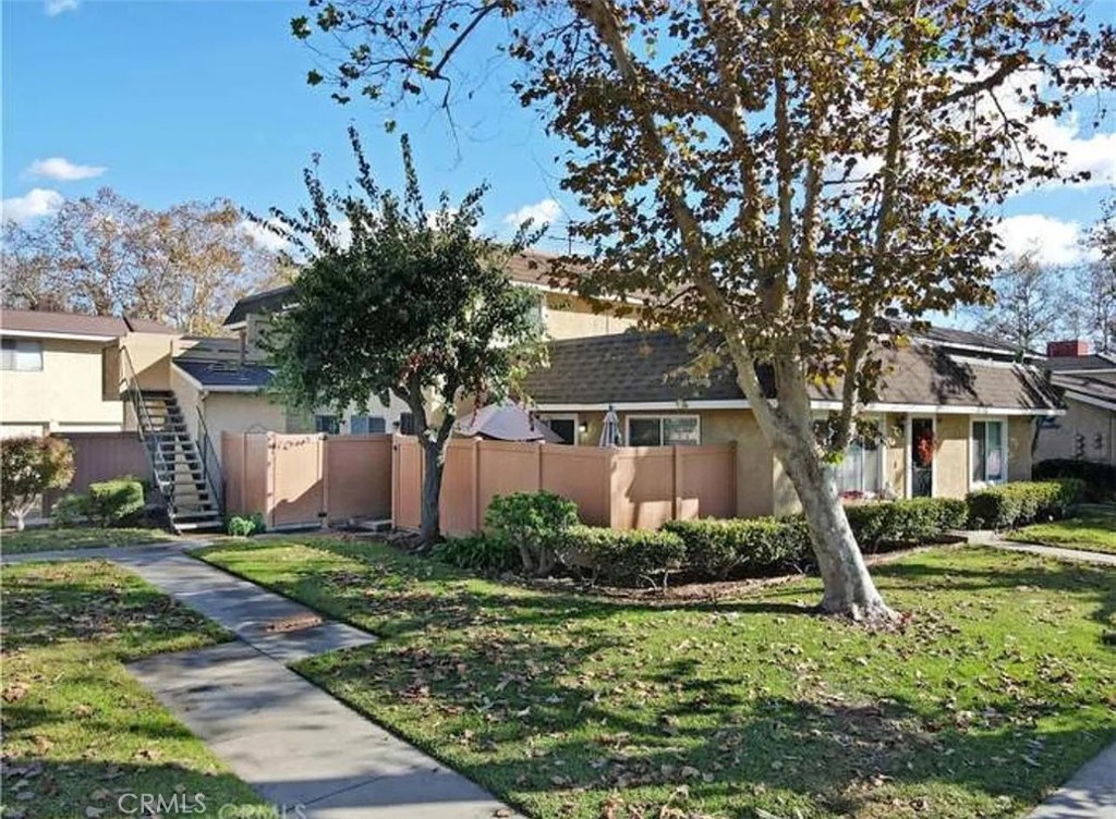 16902 Chaparral Property Photo 1