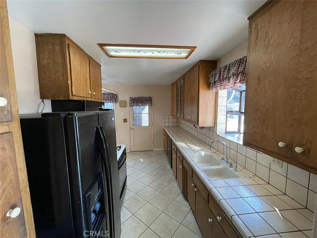 514 N Balton Avenue Property Photo 6