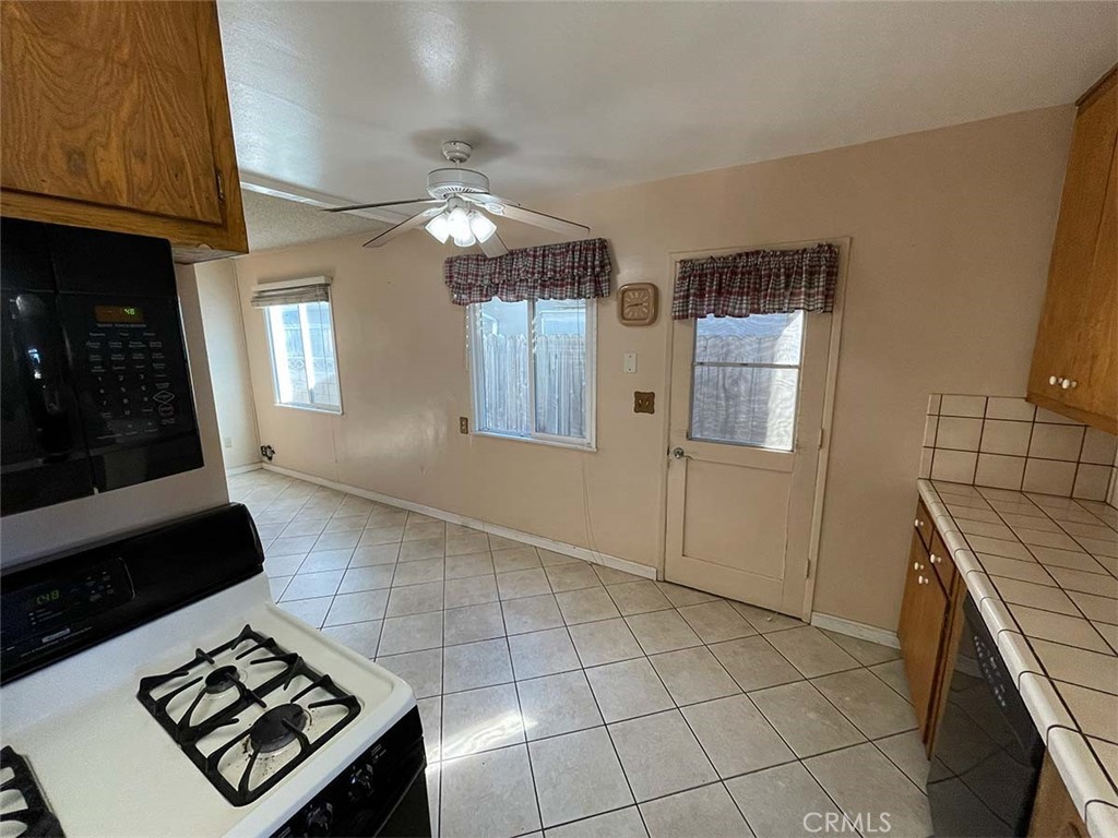 514 N Balton Avenue Property Photo 11