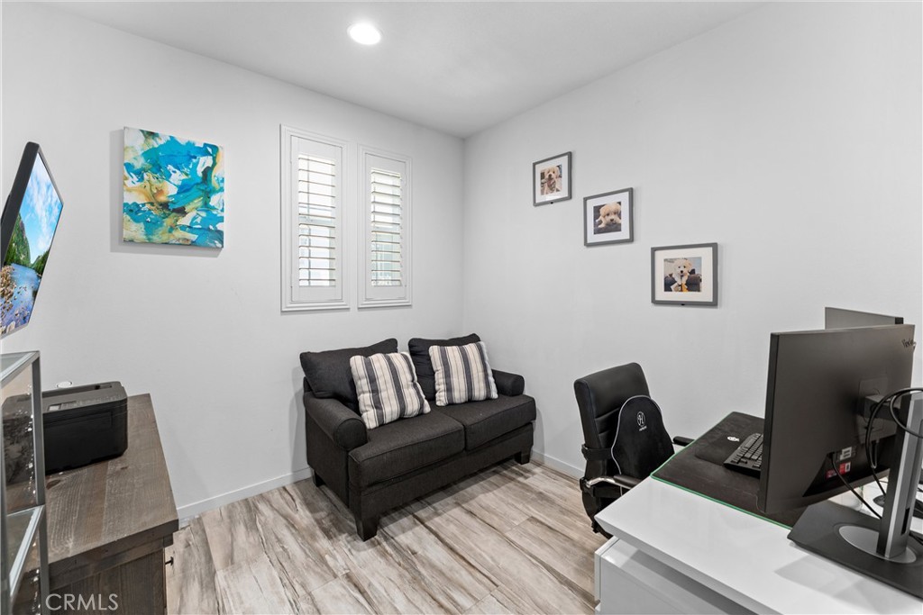 843 Sunburst Way Property Photo 10