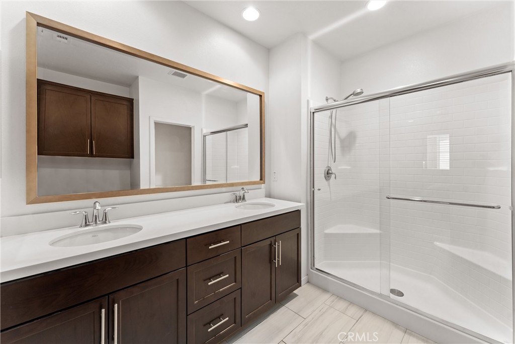 843 Sunburst Way Property Photo 14