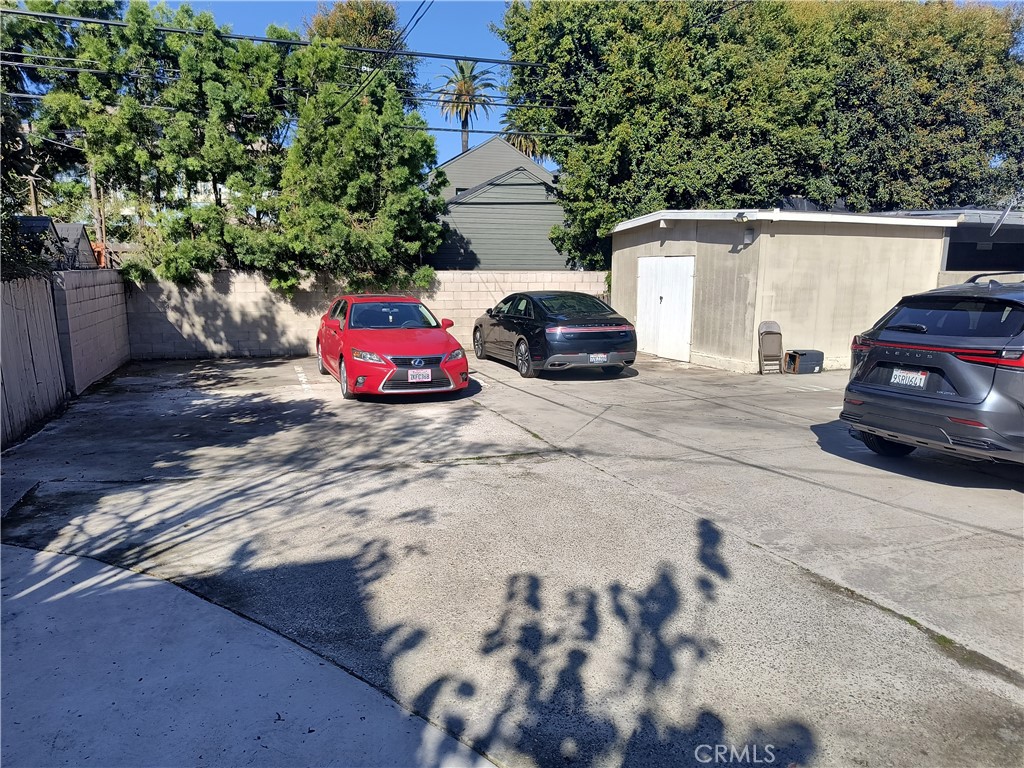 1827 Crenshaw Property Photo 3