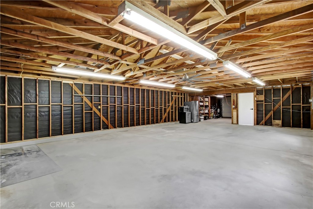4061 Maplewood Pl Property Photo 29