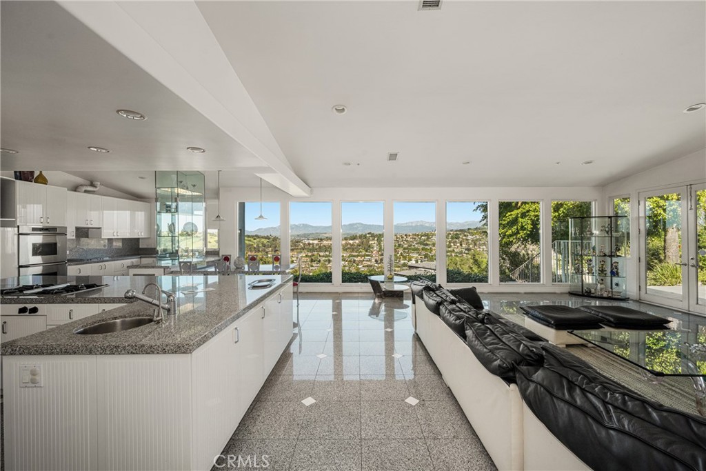 2820 Shadow Canyon Drive Property Photo