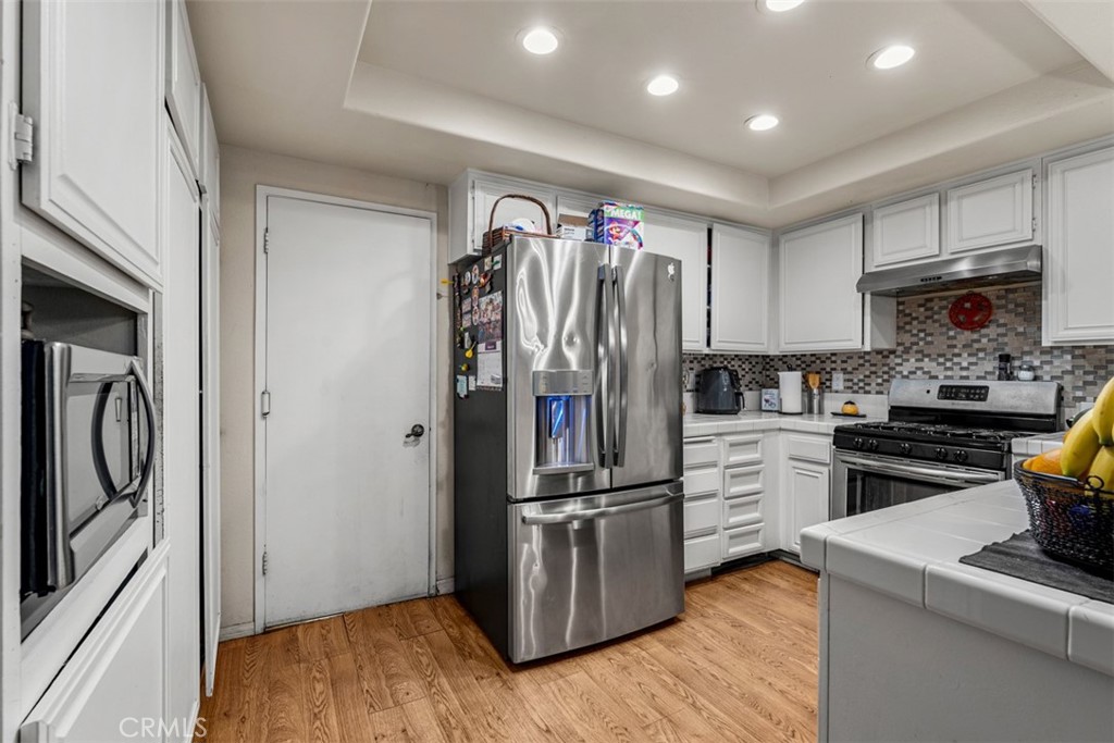 2502 N Tustin C Property Photo 12