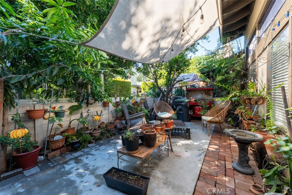 2502 N Tustin C Property Photo 27