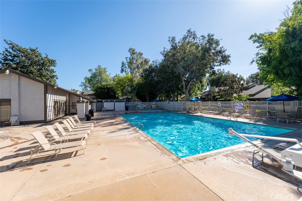 2502 N Tustin C Property Photo 29