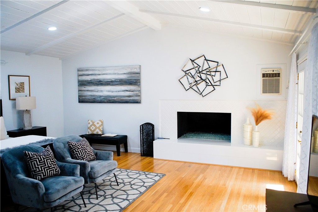 2019 Valencia Property Photo 14