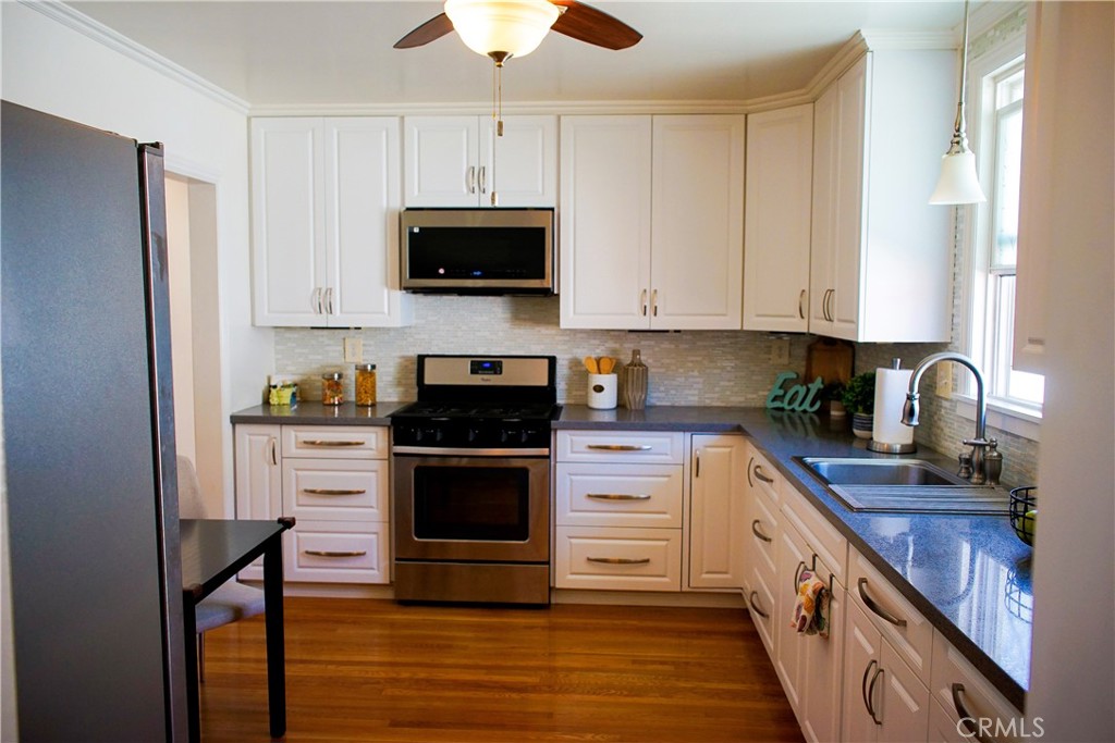 2019 Valencia Property Photo 25