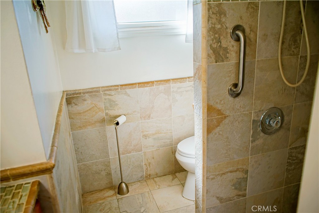 2019 Valencia Property Photo 28