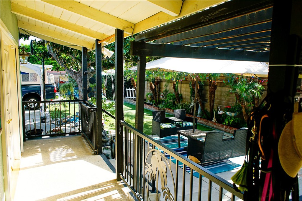 2019 Valencia Property Photo 42