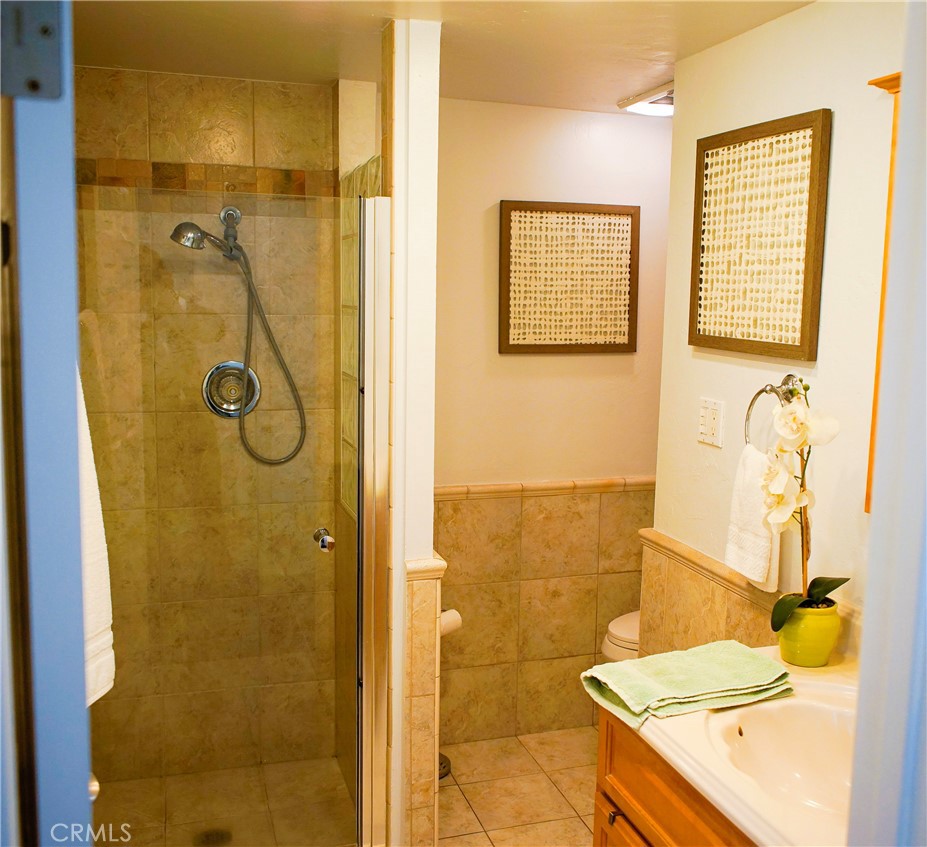 2019 Valencia Property Photo 45