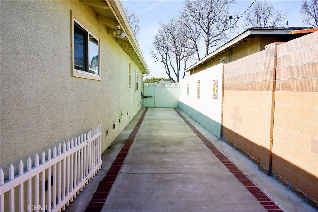 2019 Valencia Property Photo 54