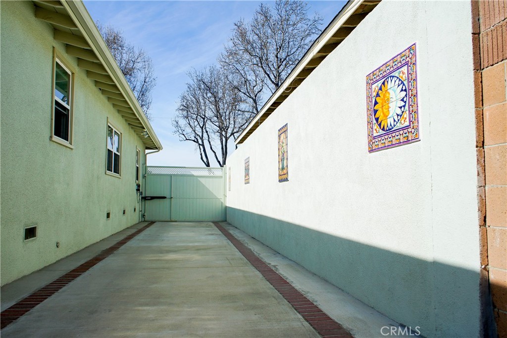 2019 Valencia Property Photo 55
