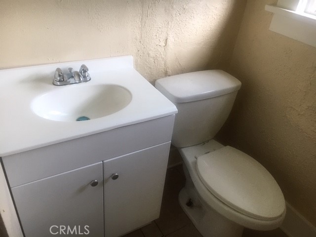 625 E 6th Property Photo 8