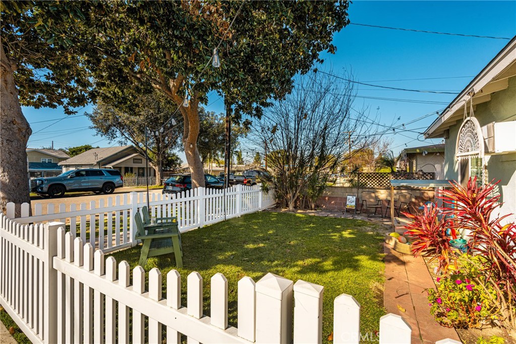 151 S Parker Street Property Photo 6