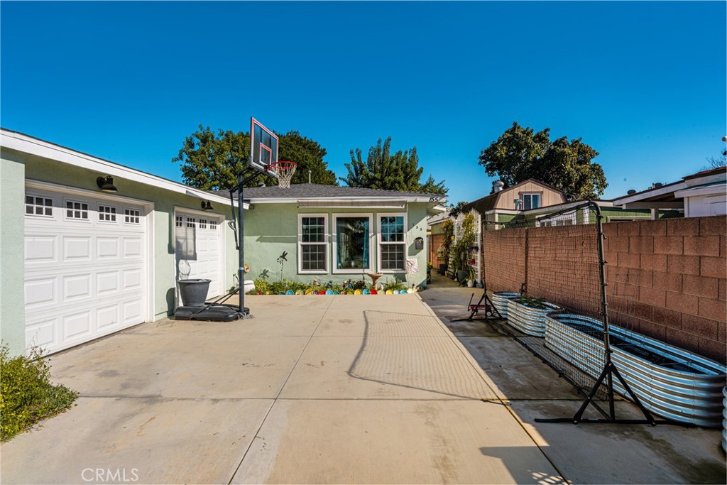 151 S Parker Street Property Photo 7