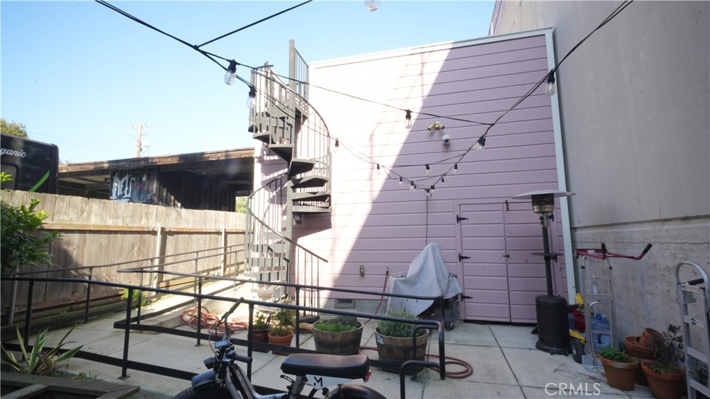 2843 Geary Property Photo 6