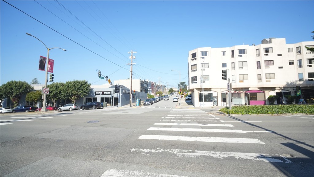 2843 Geary Property Photo 19