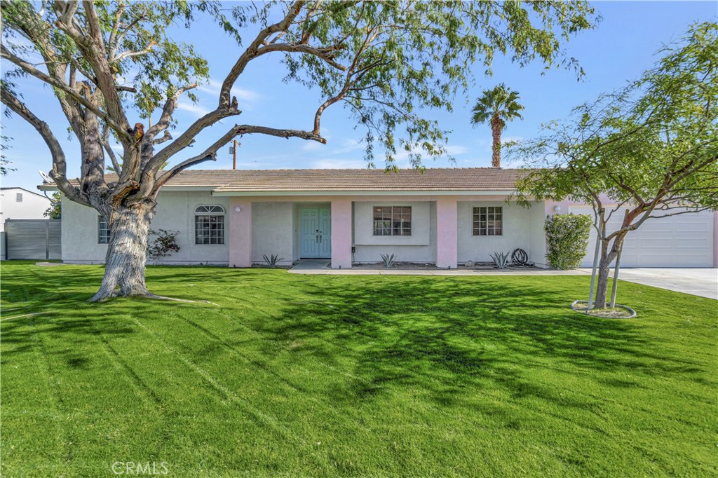 2280 Acacia W Property Photo 3