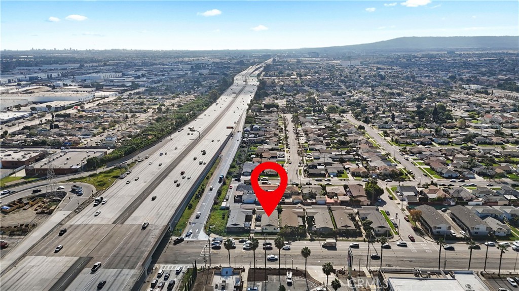 640 W Redondo Beach Property Photo 7
